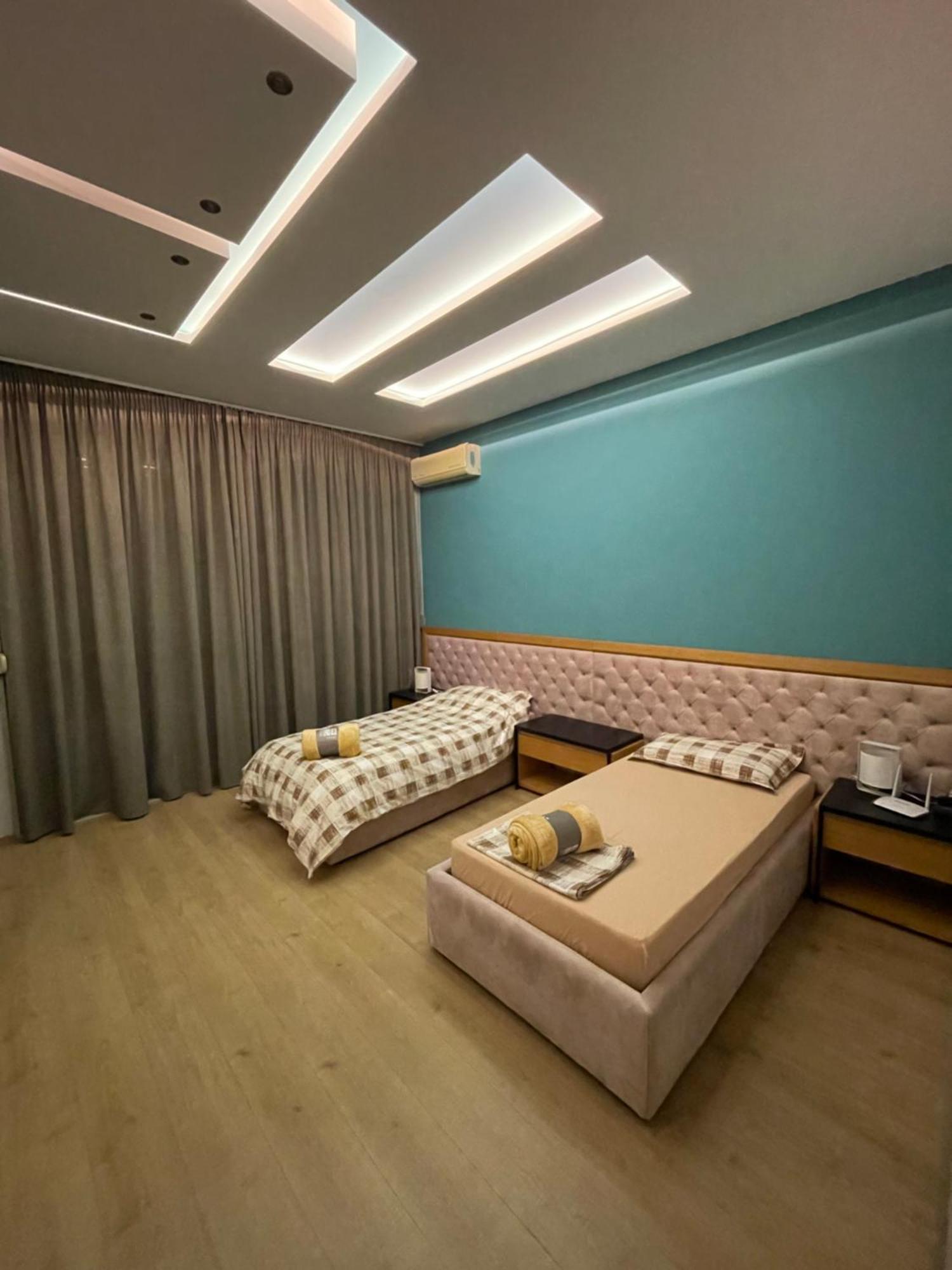 Lux Apartment Tirana Bagian luar foto
