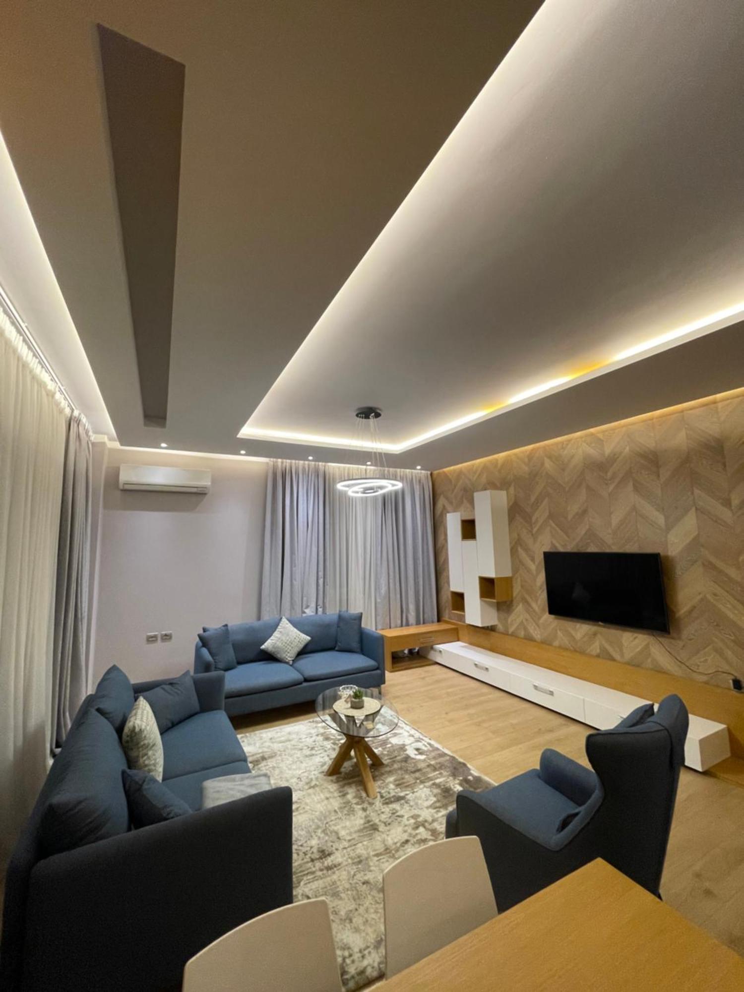 Lux Apartment Tirana Bagian luar foto