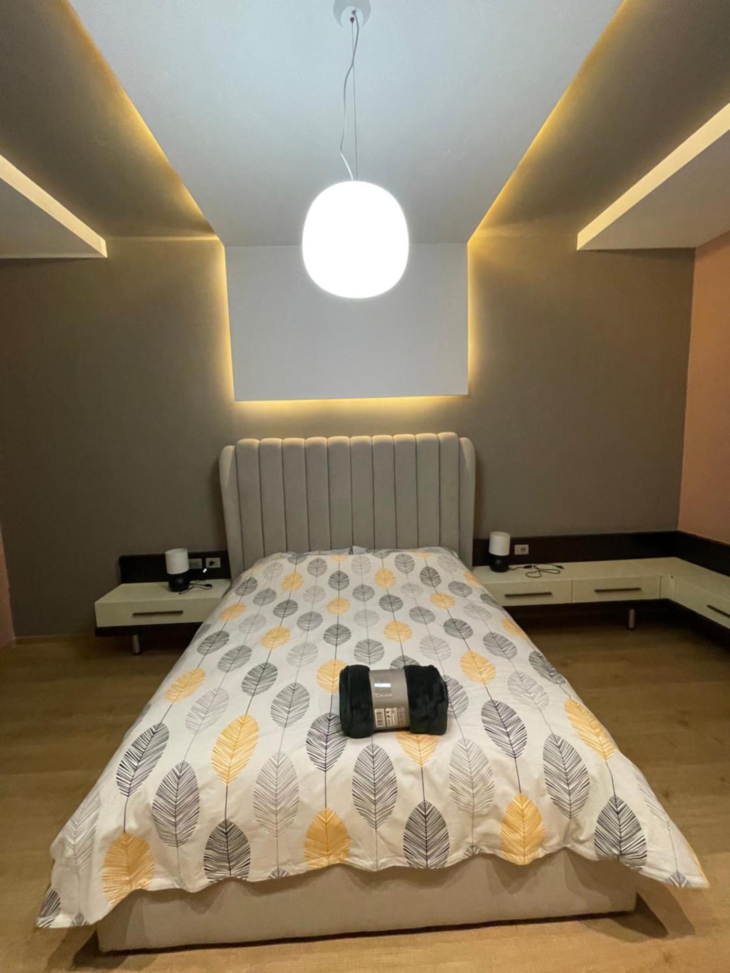 Lux Apartment Tirana Bagian luar foto