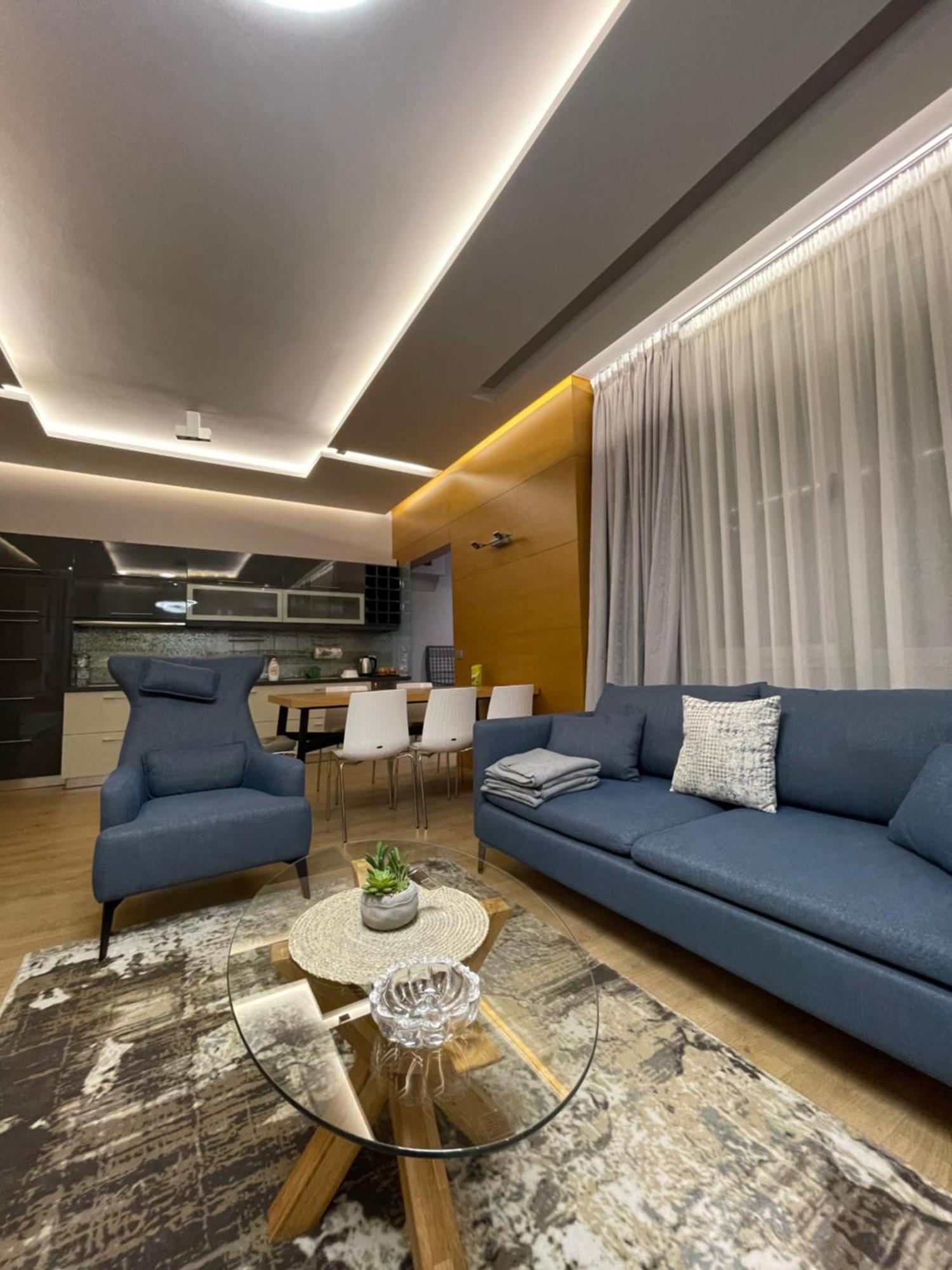 Lux Apartment Tirana Bagian luar foto